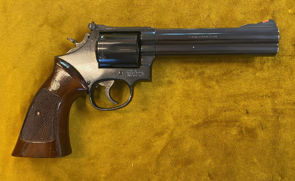 SMITH & WESSON Model 586 357m 6" Revolver Very good original condition