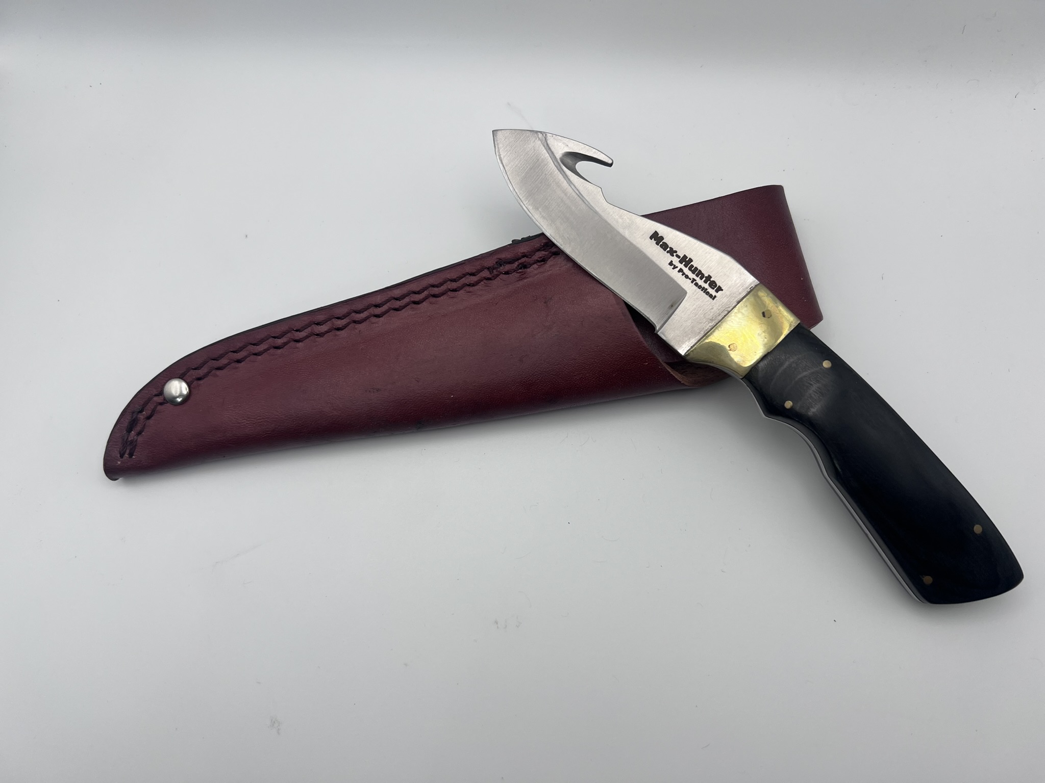 Pro-Tactical Guthook Hunter | 3.4 Inch Blade