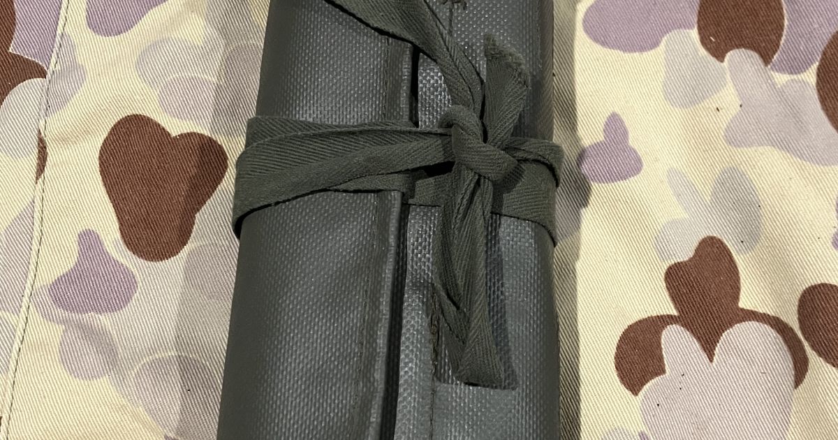 Swiss Army Rifle cleaning kit & Militaria