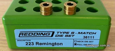 223 full length Redding die set in perfect condition. Comes with two TiN neck bushings. Postage not included.