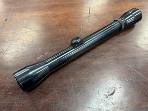 WEAVER
X4
4X32
FINE DUPLEX RETICLE
STEEL TUBE
MADE IN USA
ONE ONLY

EXC $195