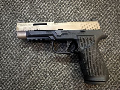 Consignment Sig Sauer P320 V-TAC With Wilson Combat Grip Module & x3 Mags / SN: 58c200641