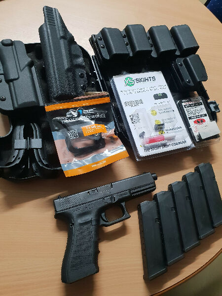 Glock 17 Gen 4, free postage ex WA.