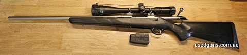 Tikka T3 Lite 25-06 left hand Tasco 6-24x44 scope Leupold windage adjustable bases & rings Come with factory magazine and 10 shot metal magazine. Good condition