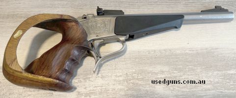 Thompson Contender Single shot Black Power Pistol in great condition. Has several plugs and accessories and projectiles will come with the gun. Buyer to pay shi