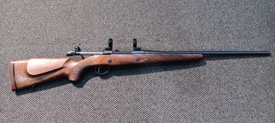 CONSIGNMENT SAKO 85 270win Left Hand w/30mm Optilok Mounts "PRICE DROP" NEAR NEW SN: CE5613