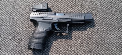 CONSIGNMENT WALTHER PPQ 9X19MM CASED WITH 2 MAGS, VORTEX RED DOT, WITH ORIGINAL REAR SIGHT, EAR MUFFS, MANUAL, SPEED LOADER SN: FBC8657
