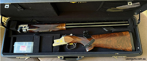 Limited edition #195 of 250 built. MK10 built to grade 5 standard with full game scene and gold inlays. Very limited use. Comes with BrileyS54 thin wall chokes 
