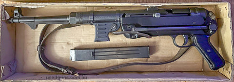 Beautiful old Japanese replica MGC MP40. Rare to find them in their original boxes. Comes with original MP40 sling. No licence required in QLD or WA. Prefer loc