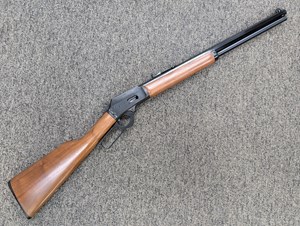 MARLIN
REMMA70442
MODEL 1894 COWBOY
44 MAGNUM
10 SHOT
20" OCTAGONAL BARREL
WALNUT STOCK & FOREND
CLASSIC BLUED FINISH
BUCKHORN REAR SIGHT
BRASS BEAD FRONT SIGHT

SPECIAL NEW $1490