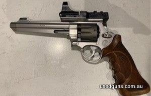 Beautiful Jerry Miculek Performance Centre Revolver just don,t use it so for any one wanting to get into revolver shooting this is quite a gun