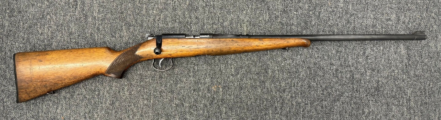 Pre-Owned BRNO Model 1 in fair condition. 1956 manufacture. Action, bolt and Safety ok. Bore looks ok. Barrel has faded bluing along most of it's length. Stock 