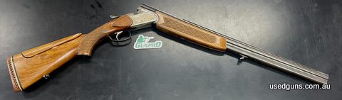 Brno 5016 12G. Adjustable cheek piece, walnut stock. slight rust in the barrel.