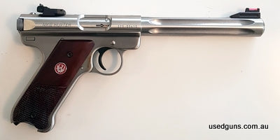 Brand new in box never fired under collectors license. Come with extra magazine 174mm barrel.