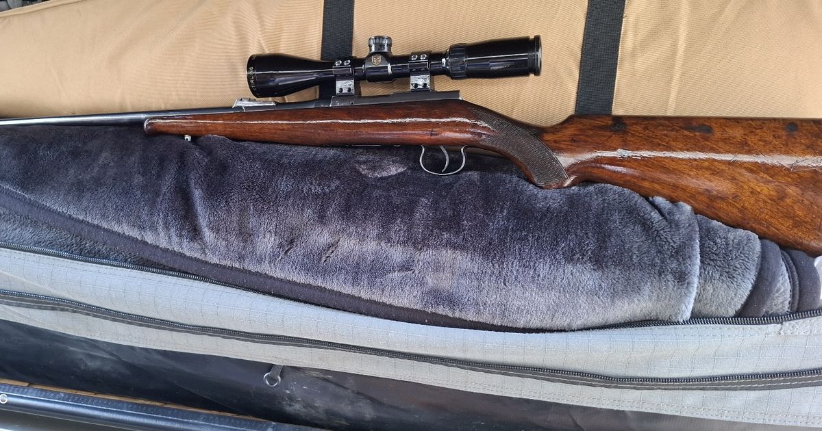 Bruno .model 2 . 22 5 shot bolt action rifle
