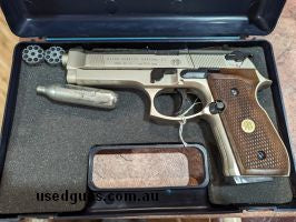 Fun little air pistol made in Germany. No air bottle shipped sorry. Will include if picked up. Otherwise plus postage. Thanks