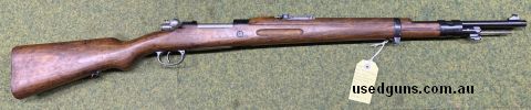 This rifle presents in excellent condition and is chambered in the popular 7.62 calibre with an internal five shot magazine. The bolt and receiver numbers match