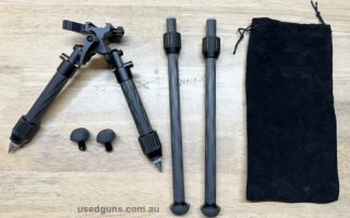 Brand new without the box. Carbon bipod by Hardy rifles based on the Atlas BT10 series. Super light with quick release pic rail adapter, carbon legs, locking le