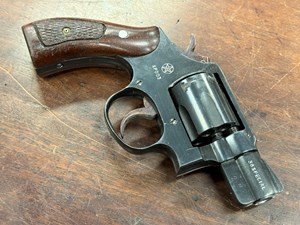 NORINCO
MODEL M50MK1
38 SPECIAL
6 SHOT
2 INCH SNUB NOSE BARREL
TO SHORT FOR CLUB USE
CLASSIC BLUED FINISH
CLASSIC TIMBER GRIPS
CLEAR CHINESE MILITARY MARKINGS
RARE EXPERIMENTAL MODEL
MODERN COLLECTABLE HANDGUN 
#XP003

AS NEW $595