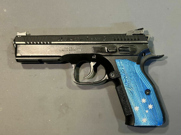 Shadow 2 in very good condition. Come with 1 NSW compliant magazine. Everything original. Plus postage.