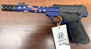 Browning Buckmark Target Plus Version Americana package. Comes with cleaning kit, cleaning mat, safety glasses and ear muffs.