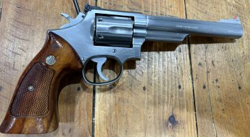 S&W Model 66-2, May 1st 1986 Manufacturing date. Excellent overall condition. Only 1 previous owner from what I was told. Was sold but the buyer couldn‚Äö√Ñ√∂‚à