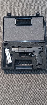 Used Walther P22Q .22LR Cased with 2 Mags Consignment SN: Z135449