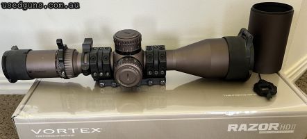vortex gen 2 razor with ebr2c reticle mil/mil ffp in sphur mount 4001, throw lever and accuracy first bubble level. great scope in great condition never faulted