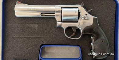 L-Frame 7 shot. In excellent condition and rarely used
