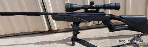 Comes with carry bag, scope optics, bipod, plus 4 tins of pellets. Ready for action.