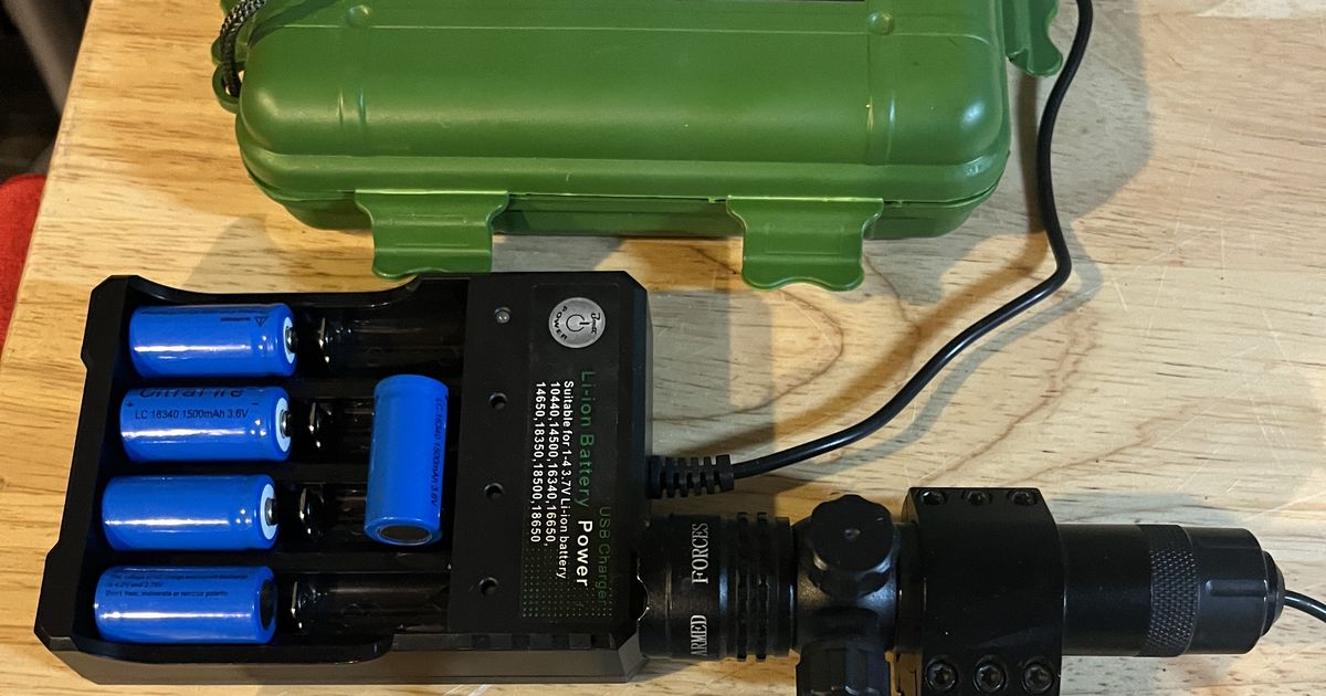 Green laser pointer with remote