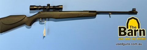 Diana 350 Panther 177 Air package in very good condition. Powerful air rifle @ 1250 fps. Comes with Konus 2-7x32 air rifle scope. Has front sight but no back si