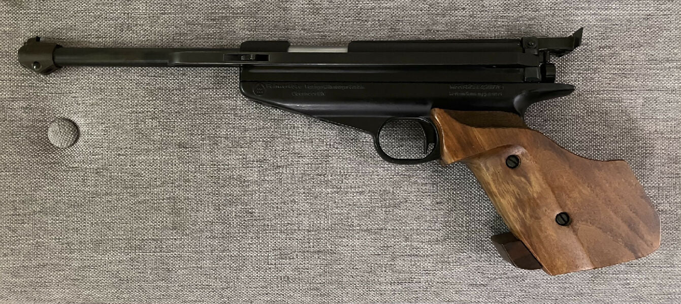 23082892