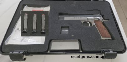 Comes with original case, 3 magazines, original cleaning kit including shipping (except to West Australia). Great gun for WA1500 pistol. Buyer to pay the transf