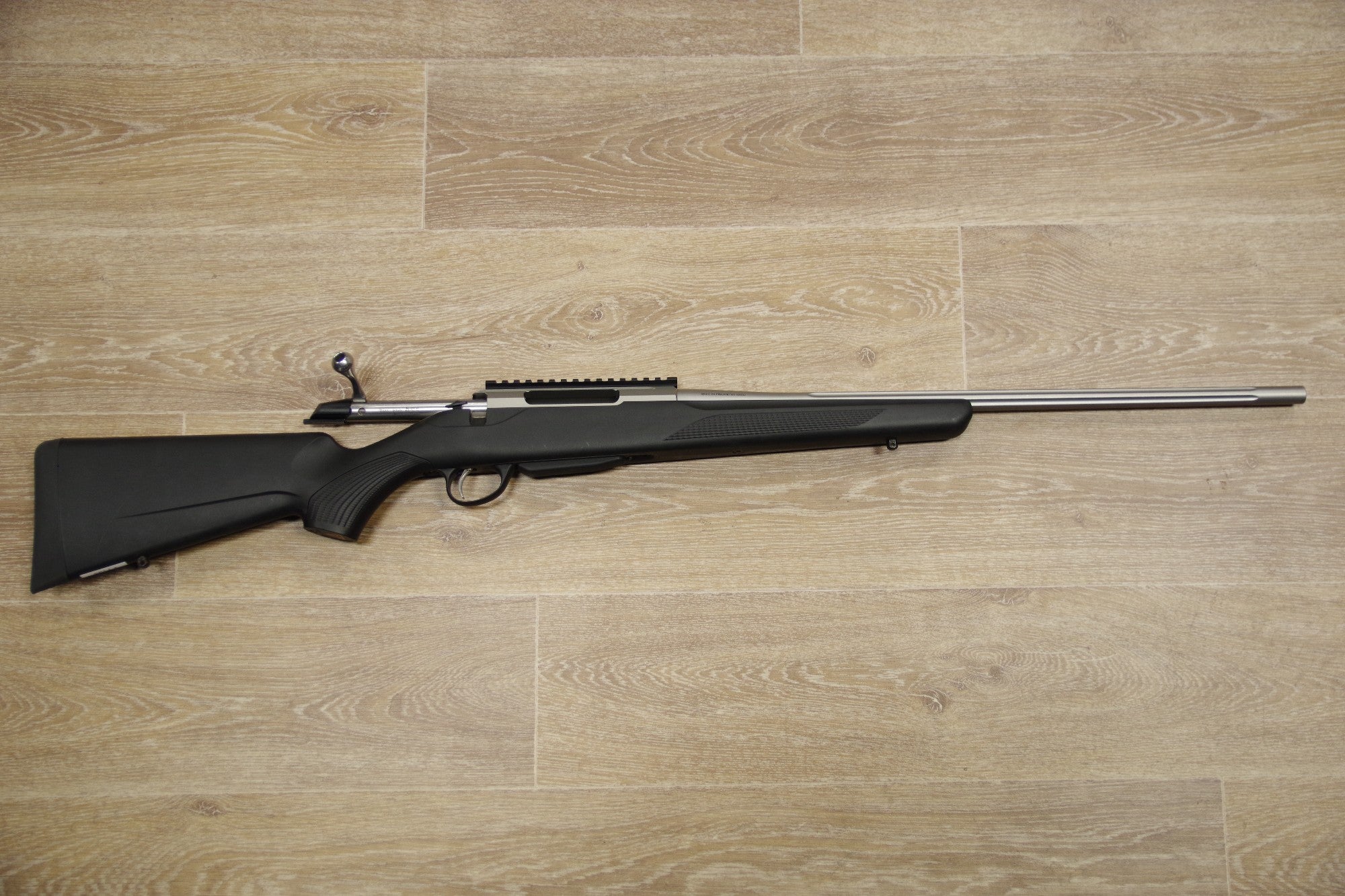 S/H TIKKA T3X SUPERLITE BOLT ACTION RIFLE 243 (FY134)