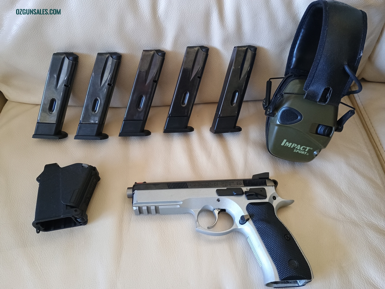 CZ 75 SP-01 Shadow 9mm - Package