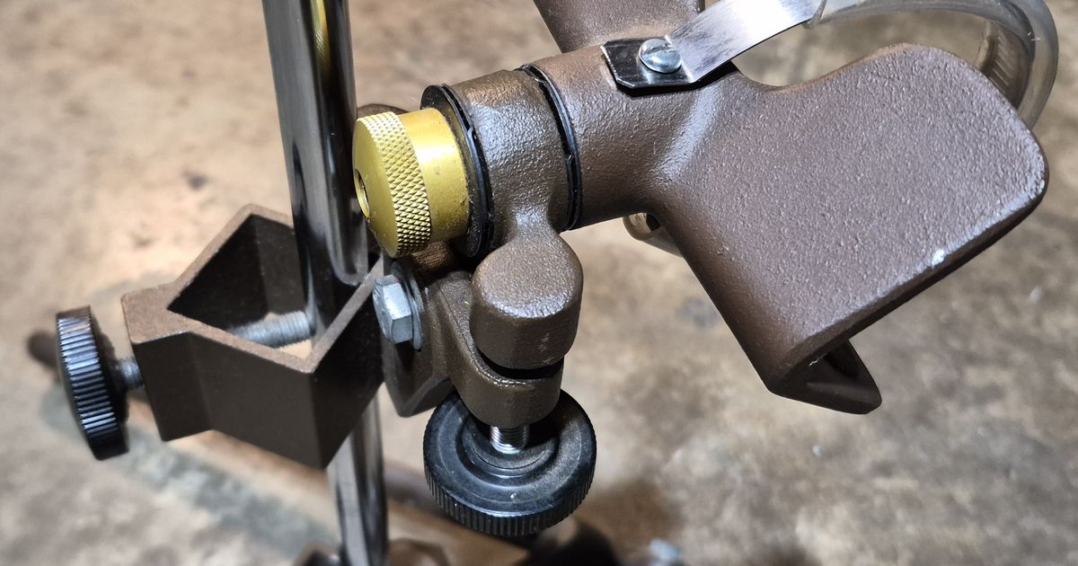 Freelands Universal Bipod Scope Stand 5/8" Rod