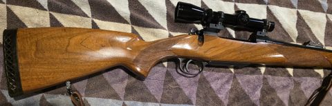 Baught off an 82 year old fella. Had a play with it and put 7 rounds through it. Not needed, impulse buy. Buyer pays post etc Leupold scope and rings are includ