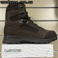 Lowa Elite evo gtx in stock and ready for your active feet.