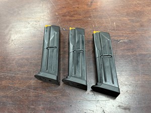FNH
509 LS EDGE
9MM
10 SHOT
ORIGINAL MAGAZINES
THREE ONLY

EXC+ $55 EACH