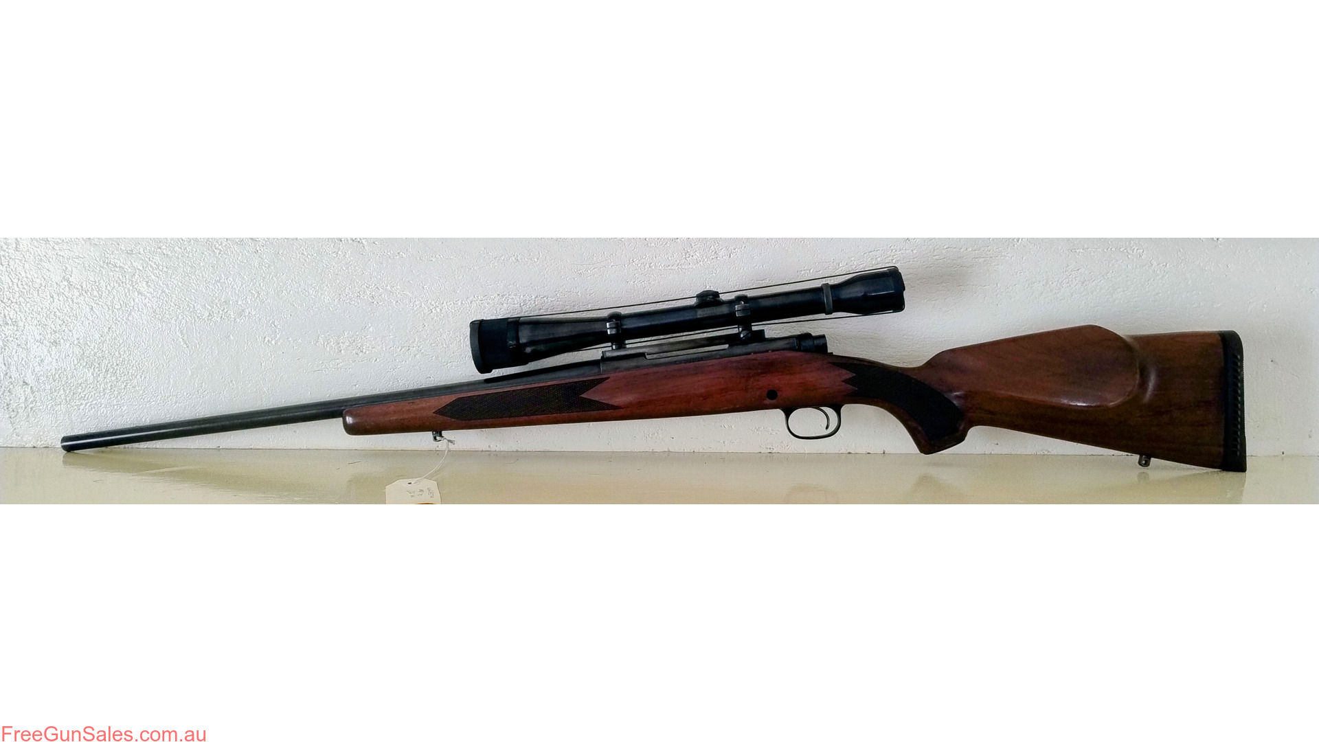 Winchester 70 222rem S/N: G1329698 (disp) Orange