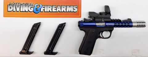 Nice light weight target pistol comes with Browning Buck Mark Reflex Sight and 2 Magazines
