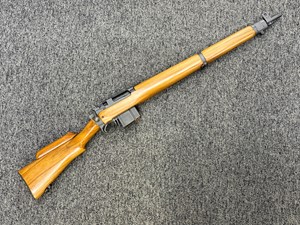 AIA
AUSTRALIAN INTERNATIONAL ARMS
NO4 MK4
308WIN
10 SHOT
DETACHABLE MAGAZINE
FACTORY PARKERIZED FINISH
25 INCH MEDIUM BARREL 
FACTORY PEEP SIGHTS
PIC RAIL 
WITH FACTORY CHEEK PIECE 
VERY RARE 
ONE ONLY
#M10B-0403534

NEW $1790