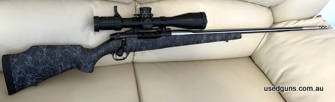 As new with its box. Weatherby MKV accumark with adjustable accuracy special trigger, 34mm near manufacturing scope mount and Hornady custom grade reloading die