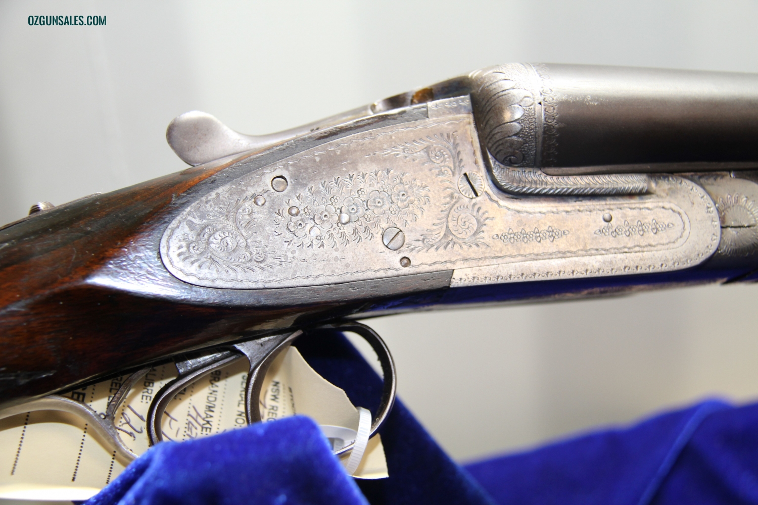 DOUBLE BARREL SHOT GUN 12G