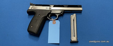 Safari Firearms Handgun Sale! Smith & Wesson 22A in 22LR. Very good condition. Great trainer. Spare magazine. Comes cased