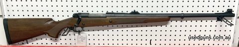 Near new Winchester model 70 safari in 375 Holland and Holland. The rifle has seen little use and would suit a new buyer. Has big game sights on top and is dril