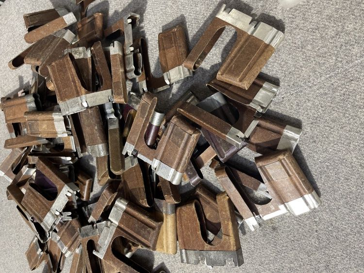 Swiss stripper clips