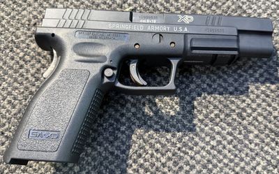 USED SPRINGFIELD XD-9 9MM 10RND B/R 133MM 2MAG CASED W/ HOLSTER  SPEED LOADER & MAG HOLDER SN: XD989835