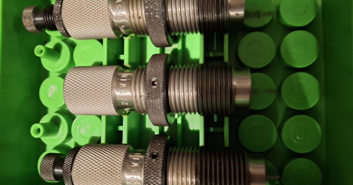 Redding 225win dies  and 100 formed brass